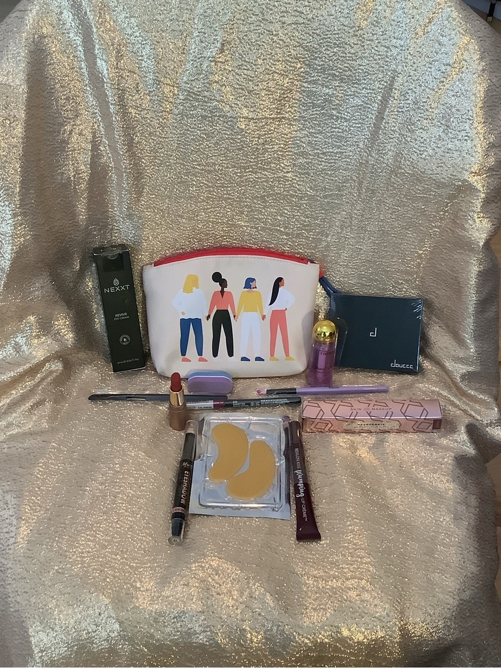 12 Assorted Beauty Products ($100+ value) + cosmetic bag